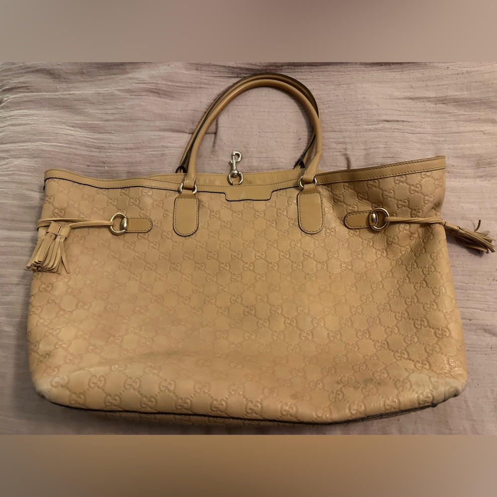 Authentic Gucci Beige Embossed Leather Tote - Picture 4 of 16